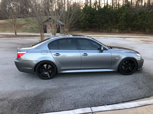 Used 2008 BMW 550i Sedan image 2
