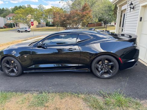 Used 2023 Chevrolet Camaro SS image 2