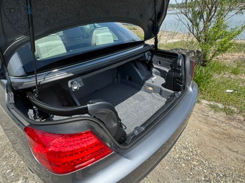 Used 2011 BMW 335i Convertible RWD image 10