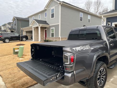 Used 2021 Toyota Tacoma TRD Sport w/ TRD Premium Sport Package image 28