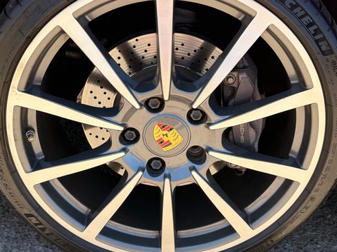 Used 2020 Porsche 718 Boxster RWD image 12