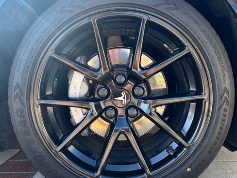 Used 2021 Tesla Model 3 Long Range image 20