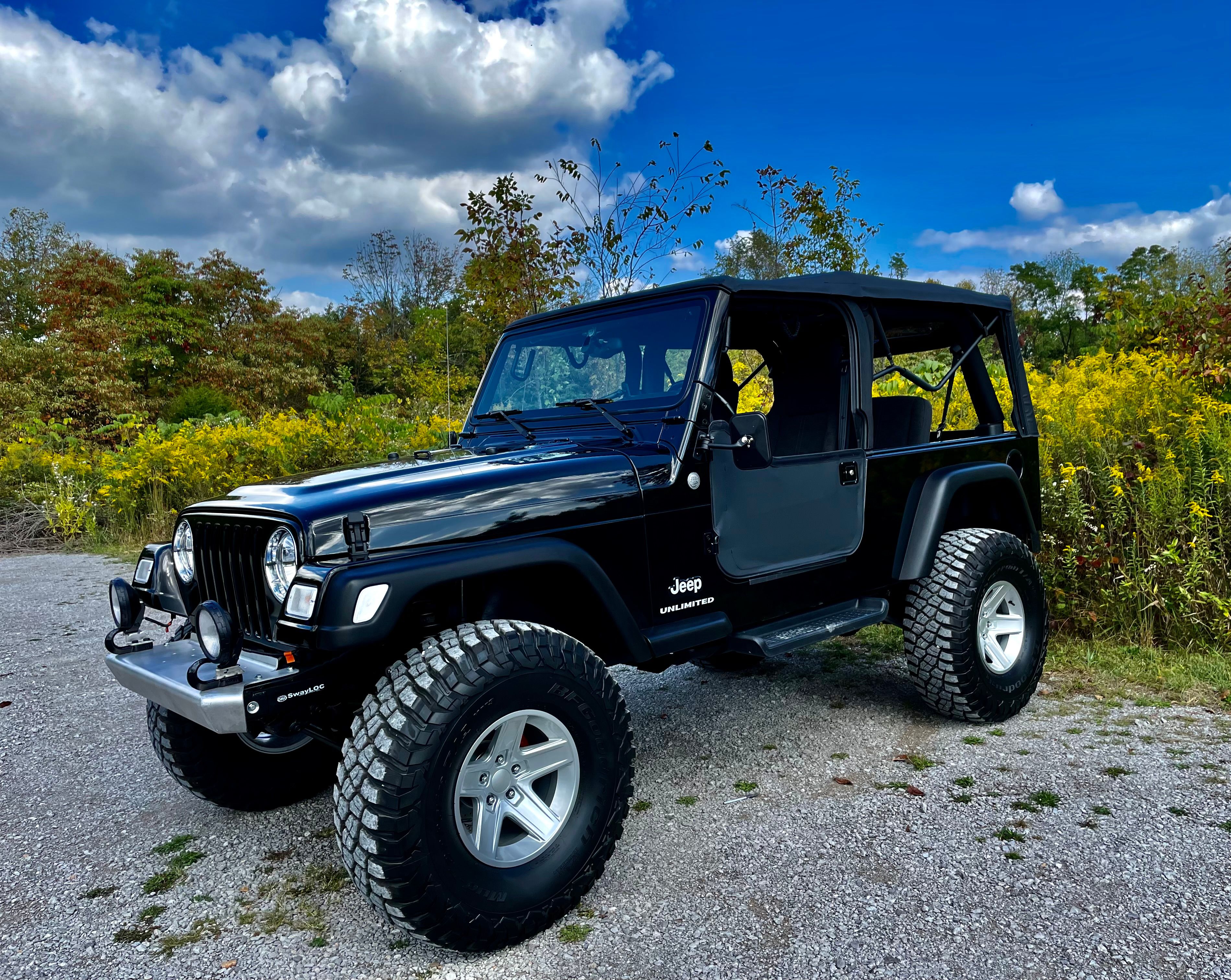 Used 2004 Jeep Wrangler 4WD image 1