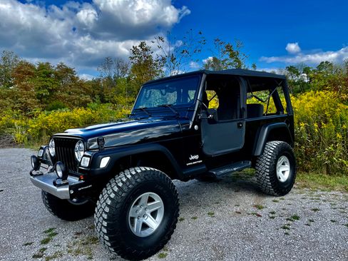 Used 2004 Jeep Wrangler 4WD image 25