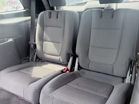 Used 2019 Ford Explorer XLT AWD/4WD image 13