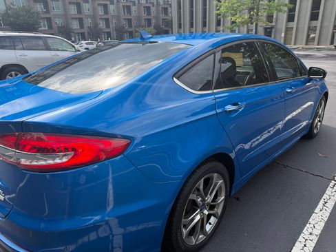 Used 2020 Ford Fusion SEL FWD image 9