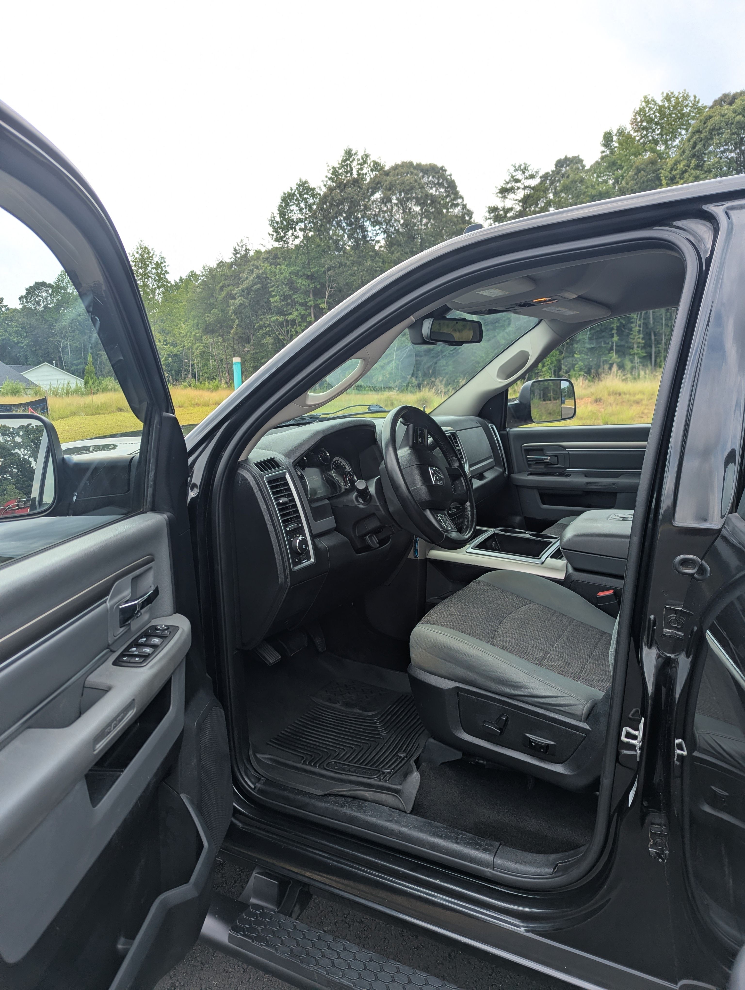 Used 2015 RAM 2500 Big Horn AWD/4WD image 10