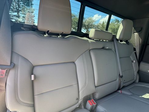 Used 2020 GMC Sierra 1500 SLT w/ SLT Premium Plus Package image 17