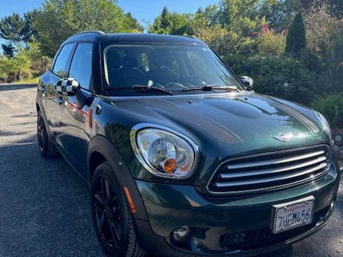 Used 2014 MINI Cooper Countryman image 9