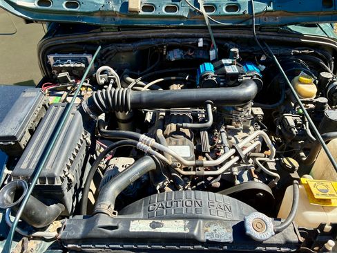 Used 2002 Jeep Wrangler Sahara image 8