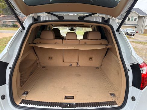 Used 2014 Porsche Cayenne Platinum Edition image 9