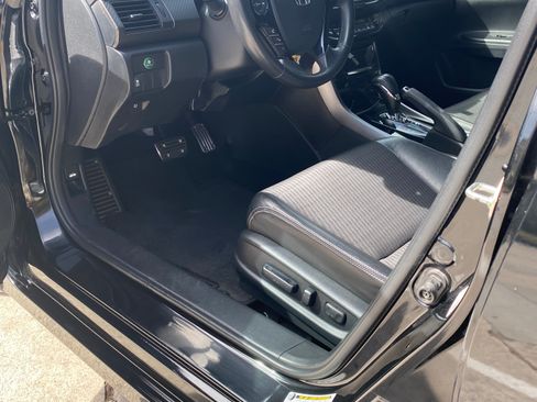 Used 2016 Honda Accord Sport image 12