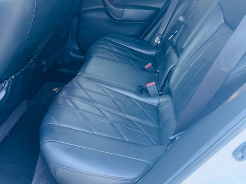 Used 2014 INFINITI QX70 AWD w/ Sport Technology Package image 10