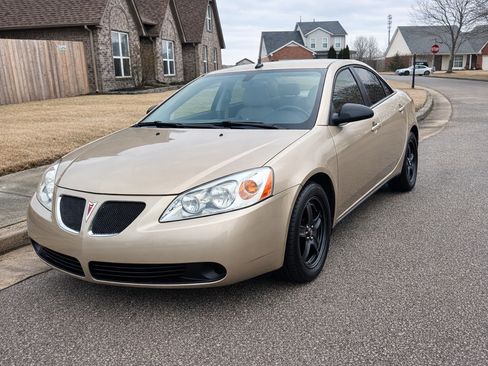 Used 2008 Pontiac G6 Sedan w/ G6 Preferred Package image 1