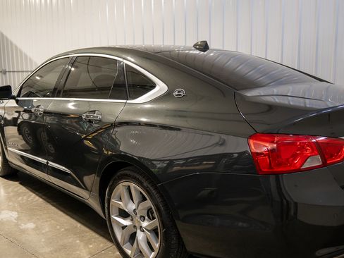 Used 2014 Chevrolet Impala LTZ image 10