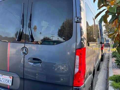 Used 2022 Mercedes-Benz Sprinter 2500 image 1