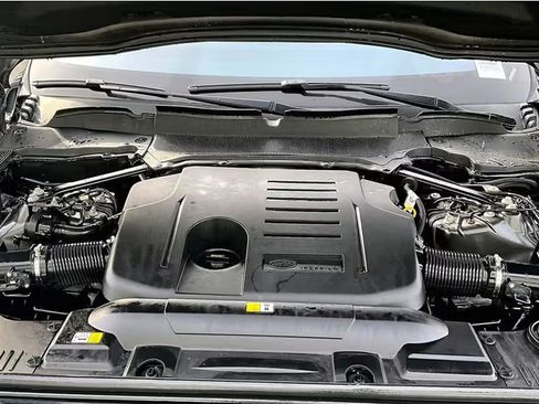 Used 2020 Land Rover Range Rover HSE image 15