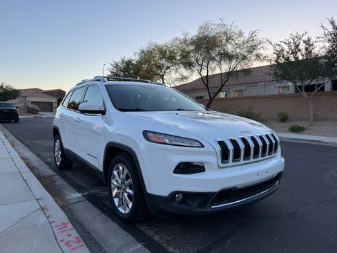 Used 2015 Jeep Cherokee Limited FWD image 2