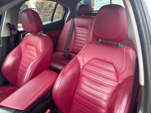 Used 2018 Alfa Romeo Giulia Ti Sport w/ Quick Order Package 22S Sport image 30