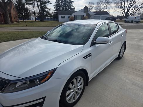 Used 2015 Kia Optima EX image 4