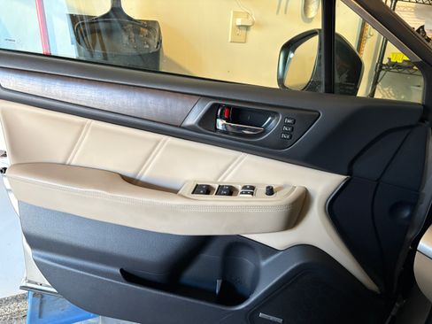 Used 2018 Subaru Outback 3.6R Limited image 12