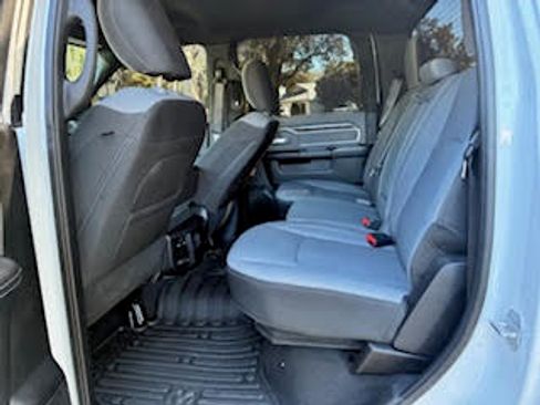 Used 2021 RAM 2500 Big Horn w/ Level 1 Equipment Group image 5