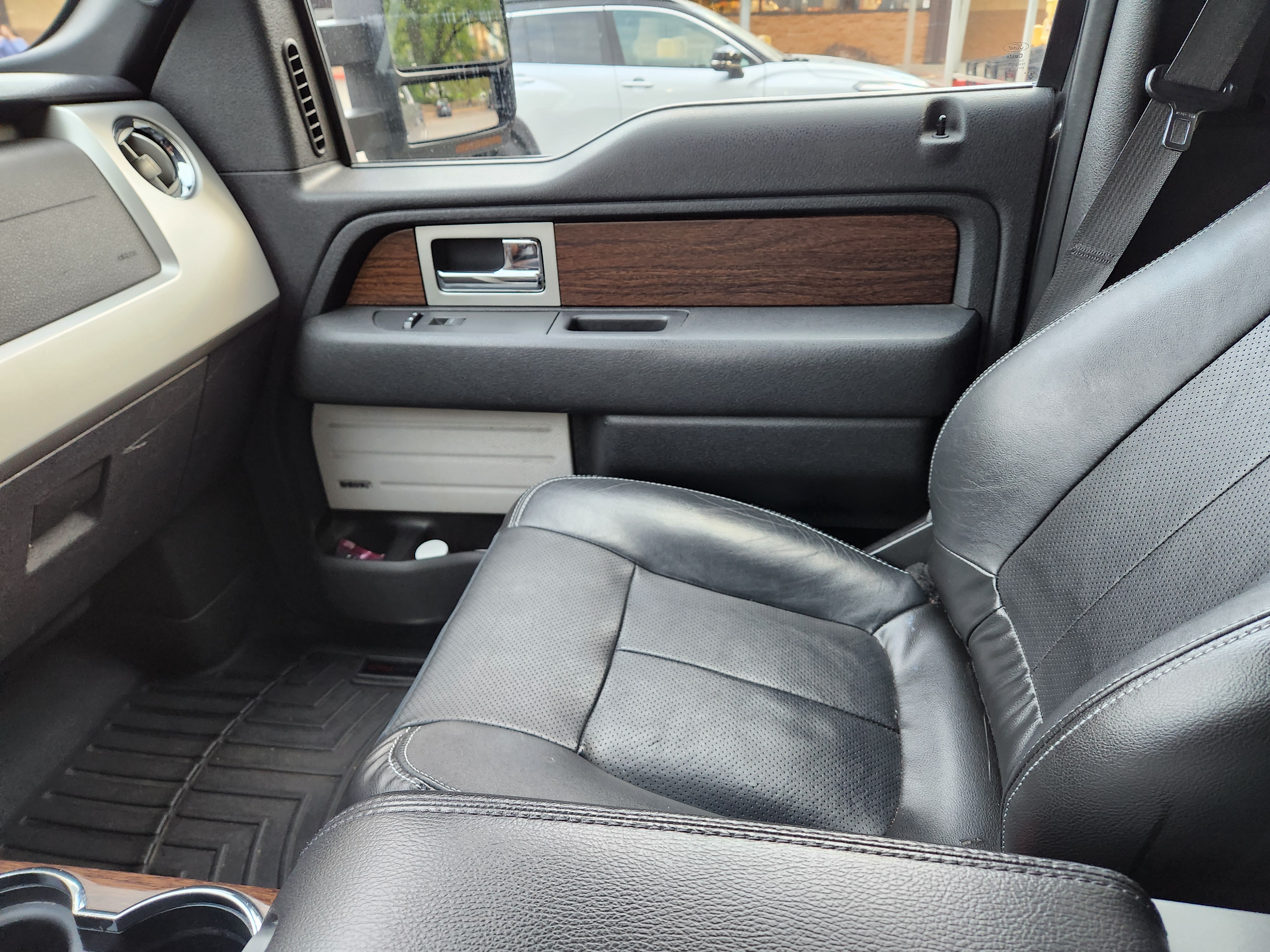 Used 2013 Ford F150 Lariat w/ Luxury Equipment Group AWD/4WD image 16