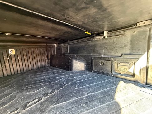 Used 2004 Ford F350 XLT image 14