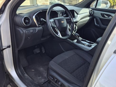 Used 2020 Chevrolet Blazer LT image 8