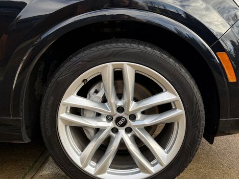 Used 2018 Audi Q7 3.0T Prestige w/ Prestige Package image 6