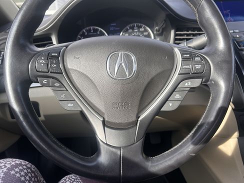 Used 2013 Acura ILX w/ Technology Package image 6