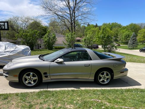 Used 2001 Pontiac Firebird Trans Am image 13