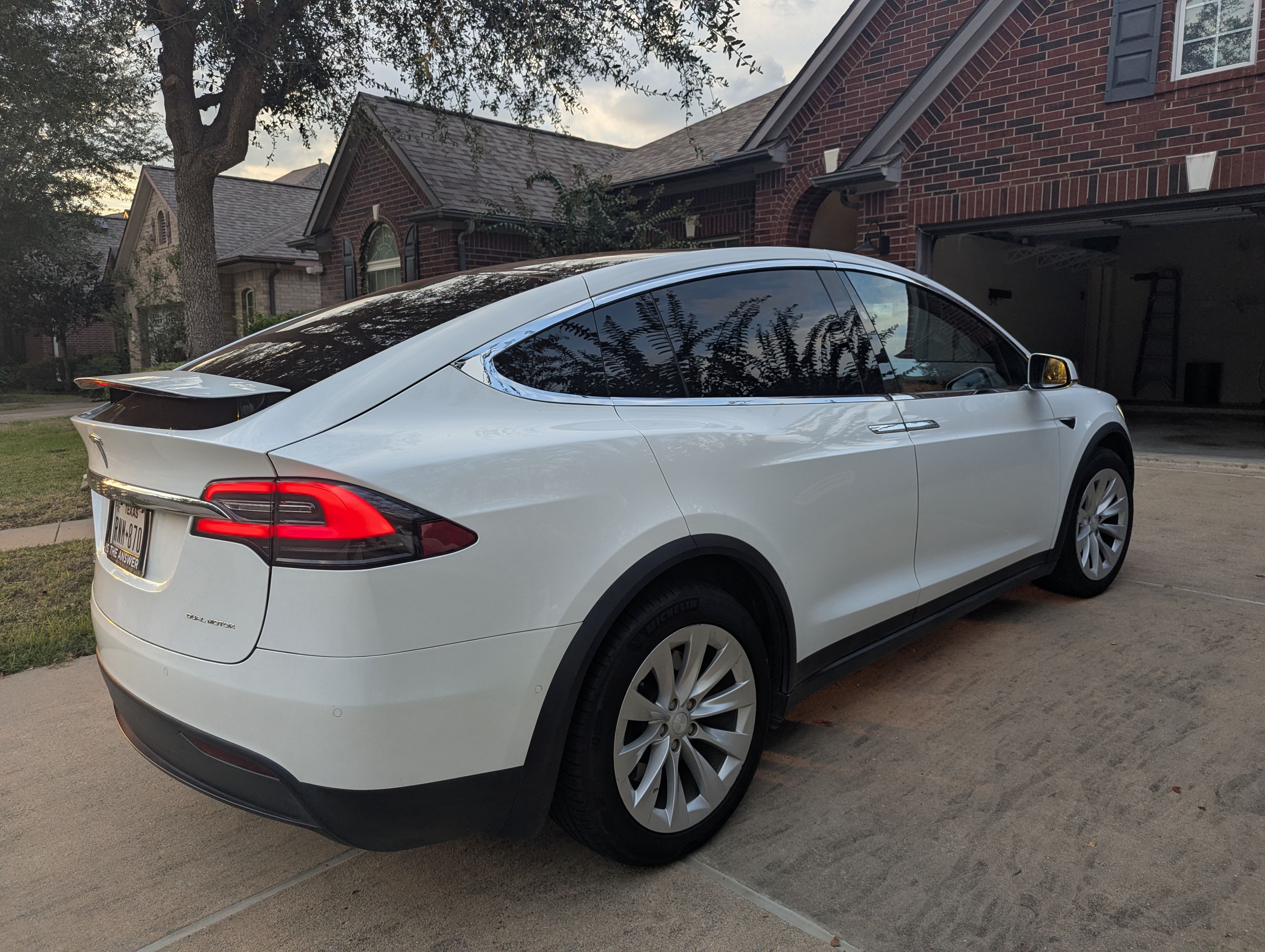 Used 2021 Tesla Model X Long Range AWD/4WD image 9