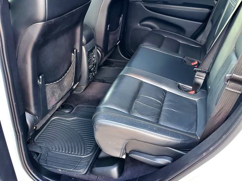 Used 2016 Jeep Grand Cherokee Limited image 6