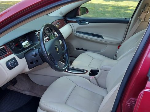 Used 2010 Chevrolet Impala LTZ image 5