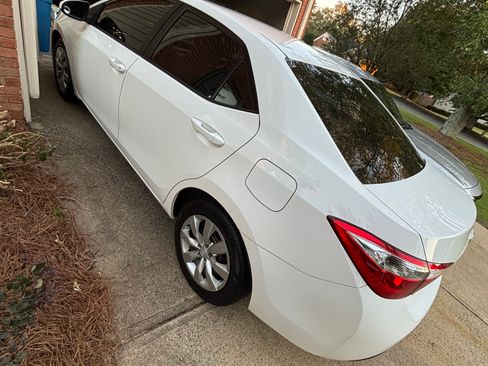 Used 2014 Toyota Corolla LE FWD image 9