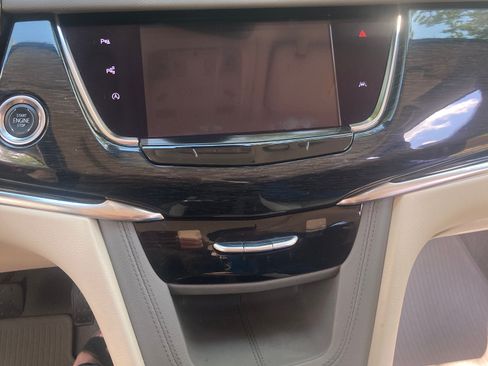 Used 2020 Cadillac XT6 Premium Luxury image 10