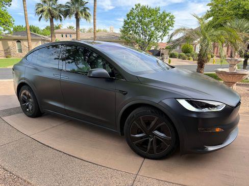 Used 2026 Tesla Model X image 1