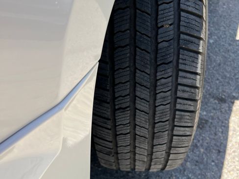 Used 2013 Chevrolet Tahoe LT w/ All-Star Edition RWD image 15