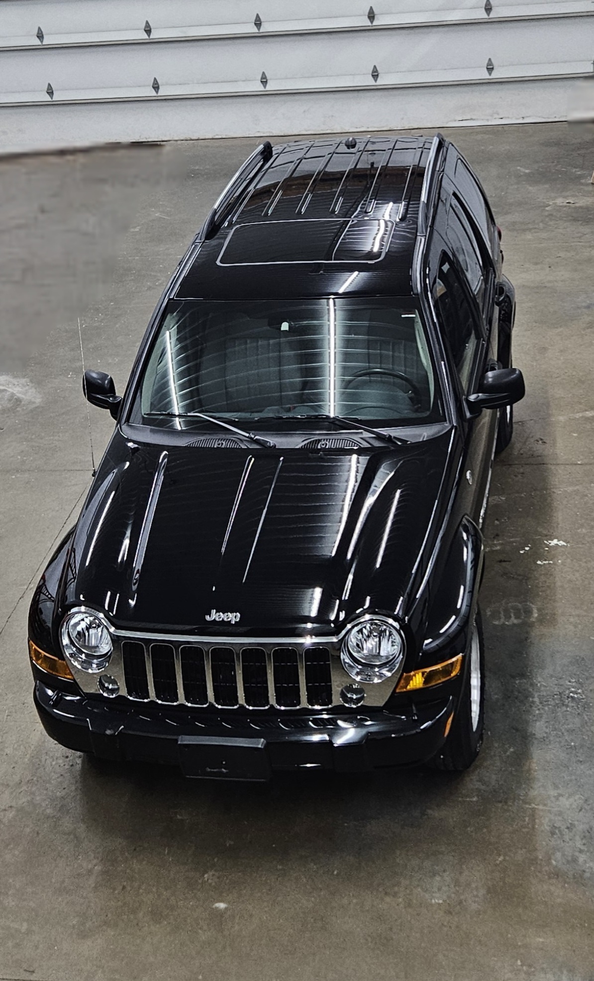 Used 2005 Jeep Liberty Limited AWD/4WD image 9