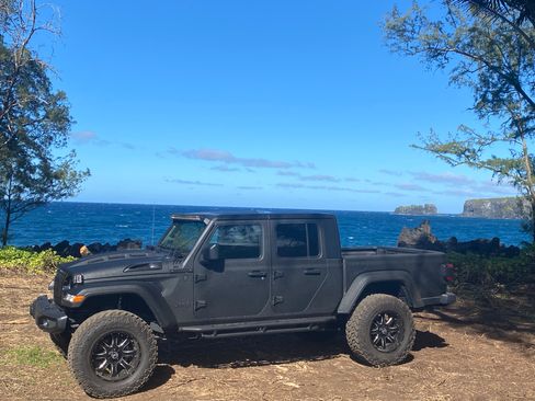 Used 2021 Jeep Gladiator Sport image 5