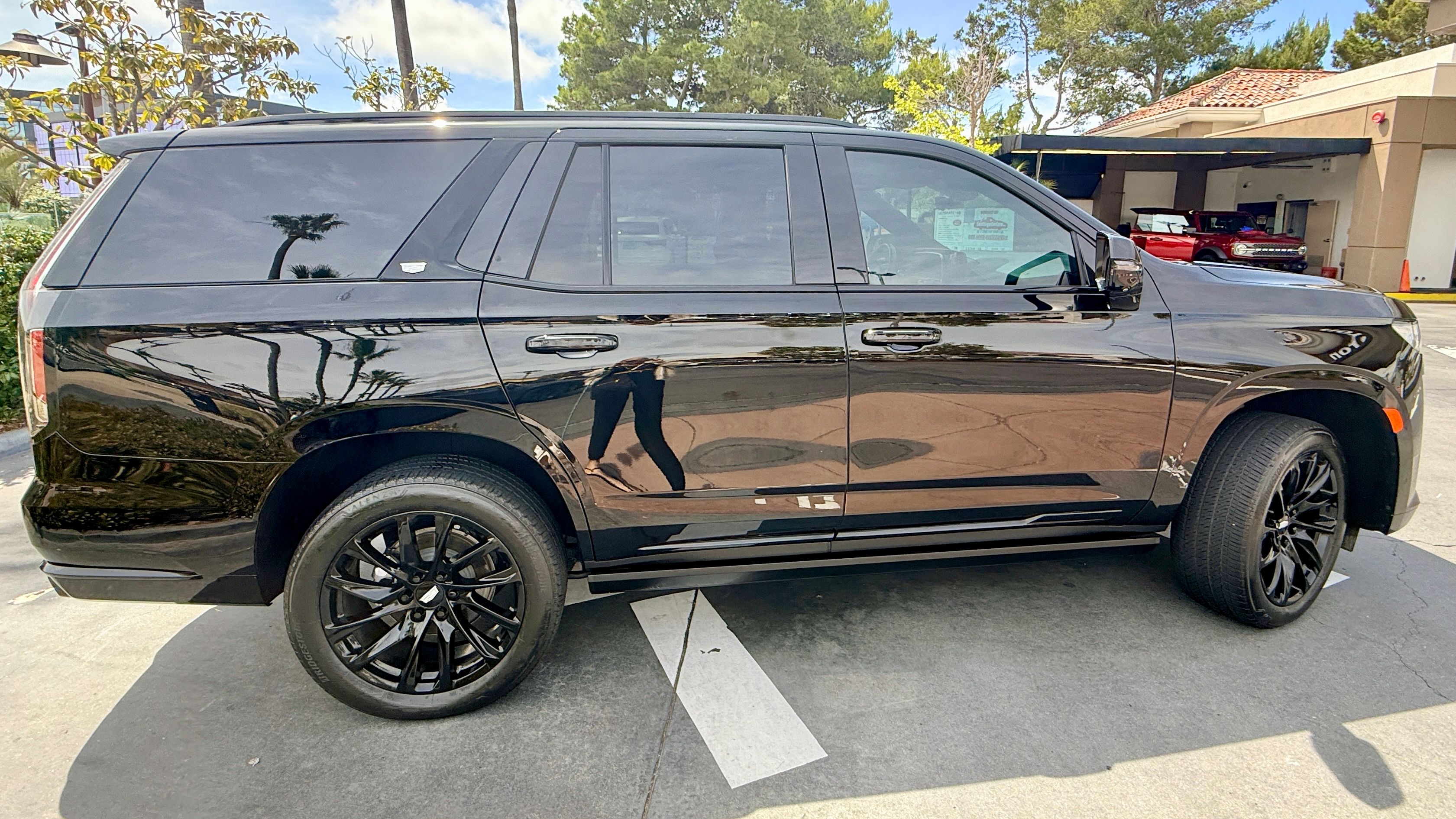 Used 2024 Cadillac Escalade Sport w/ LPO, ONYX Package AWD/4WD image 2
