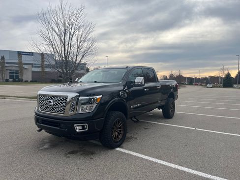 Used 2016 Nissan Titan Platinum Reserve image 10