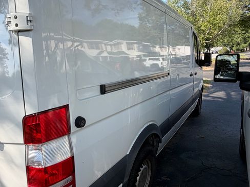 Used 2013 Mercedes-Benz Sprinter 2500 image 13