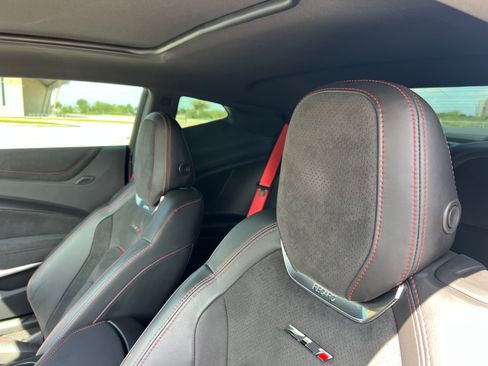 Used 2023 Chevrolet Camaro ZL1 RWD image 23