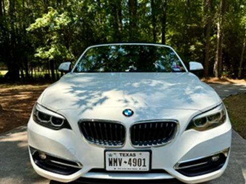 Used 2018 BMW 230i Convertible RWD image 11