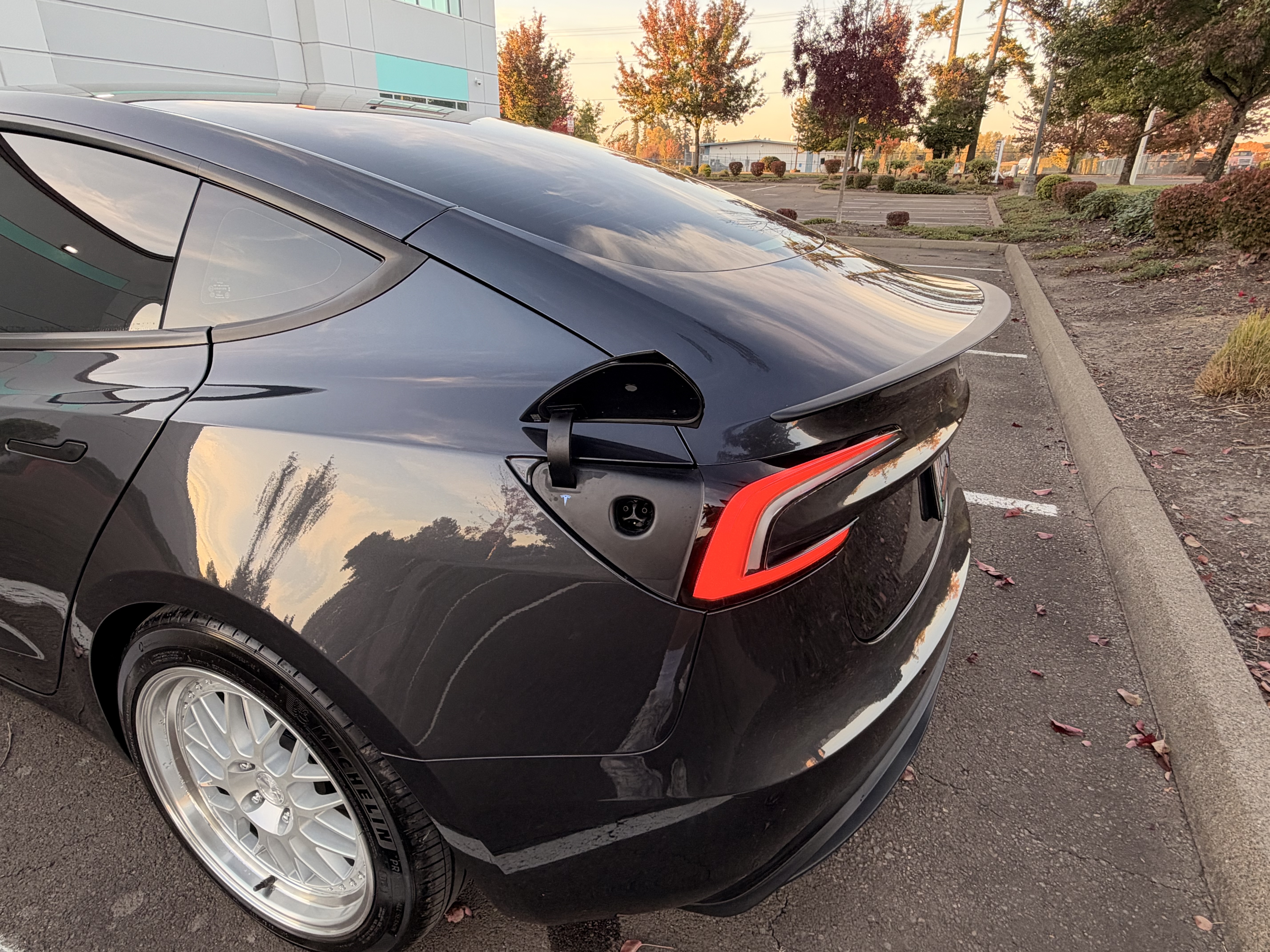 Used 2024 Tesla Model 3 Long Range AWD/4WD image 15