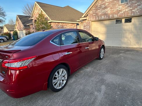 Used 2014 Nissan Sentra SL w/ Premium Package image 5