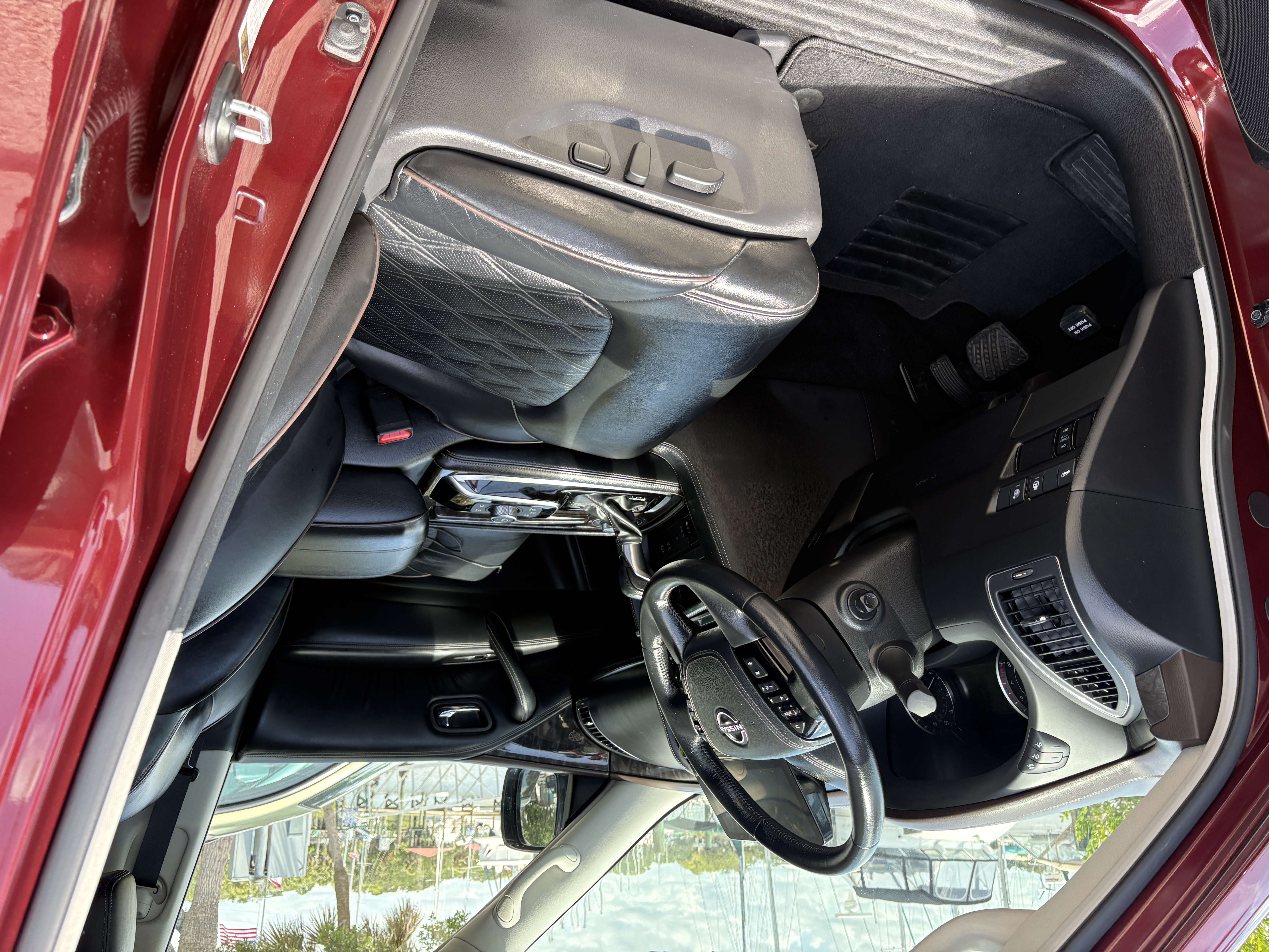 Used 2024 Nissan Armada Platinum w/ Cargo Package AWD/4WD image 11