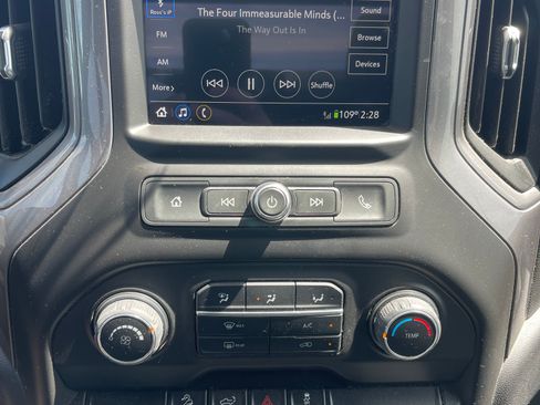 Used 2019 Chevrolet Silverado 1500 Custom Trail Boss w/ Custom Convenience Package AWD/4WD image 29